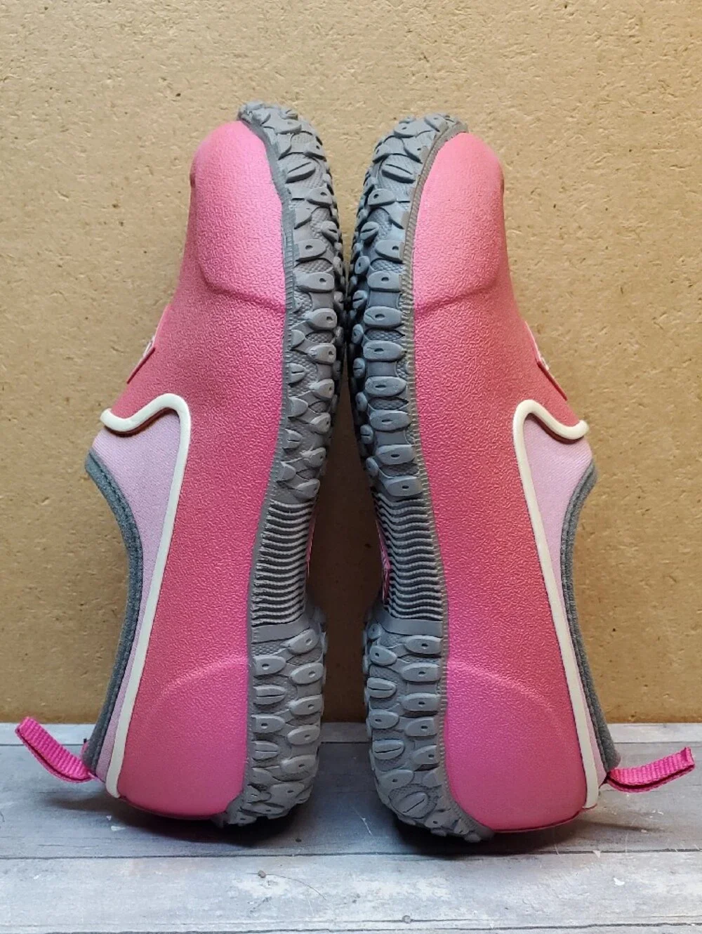 Muck Girl's Muckster II Low in Pink Size 2